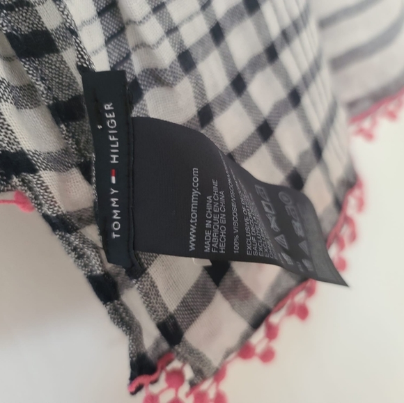 Tommy Hilfiger Striped Scarf - Picture 2 of 2